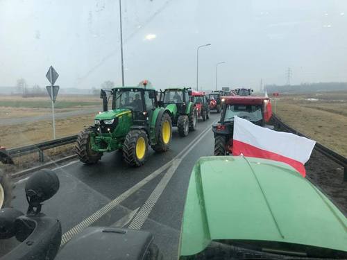 protest rolników, traktor